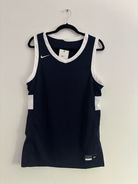 Nike DRI-FIT Crossover Basketball Jersey Mens M Navy White Trim NWT.